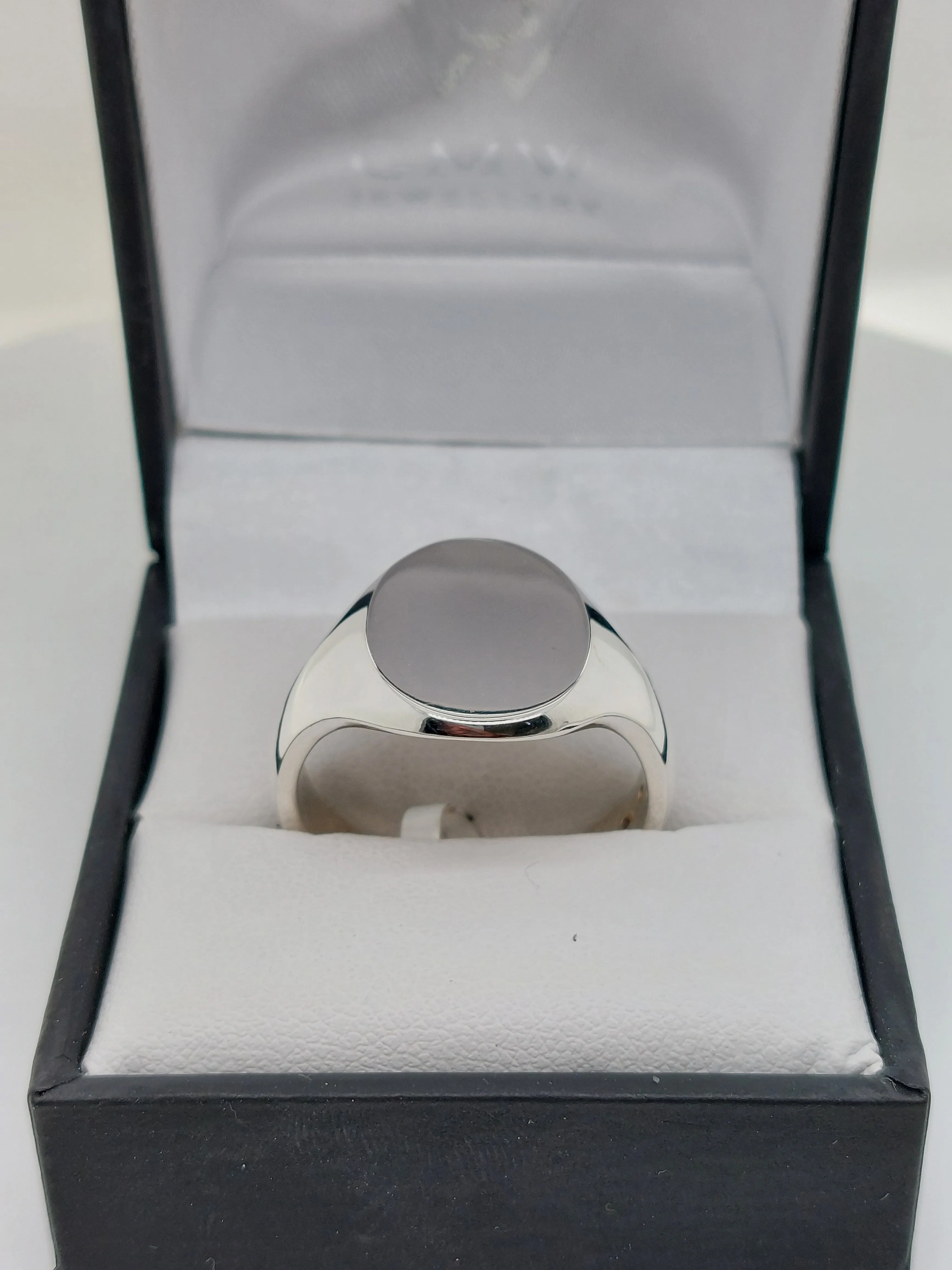 Gents Oval Signet