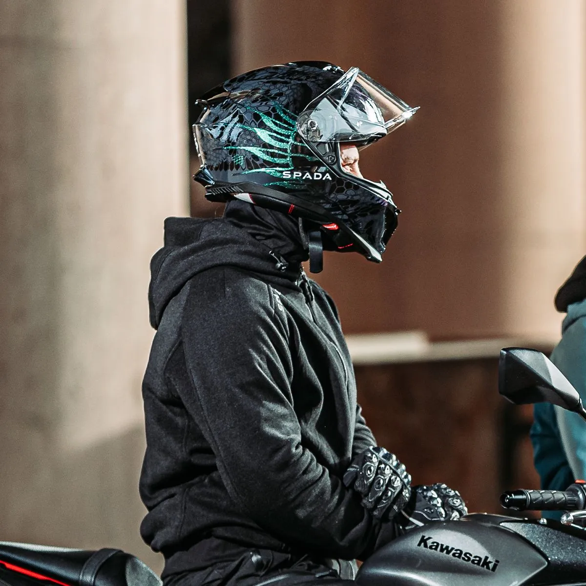 Spada SP18 Full Face Motorcycle Helmet