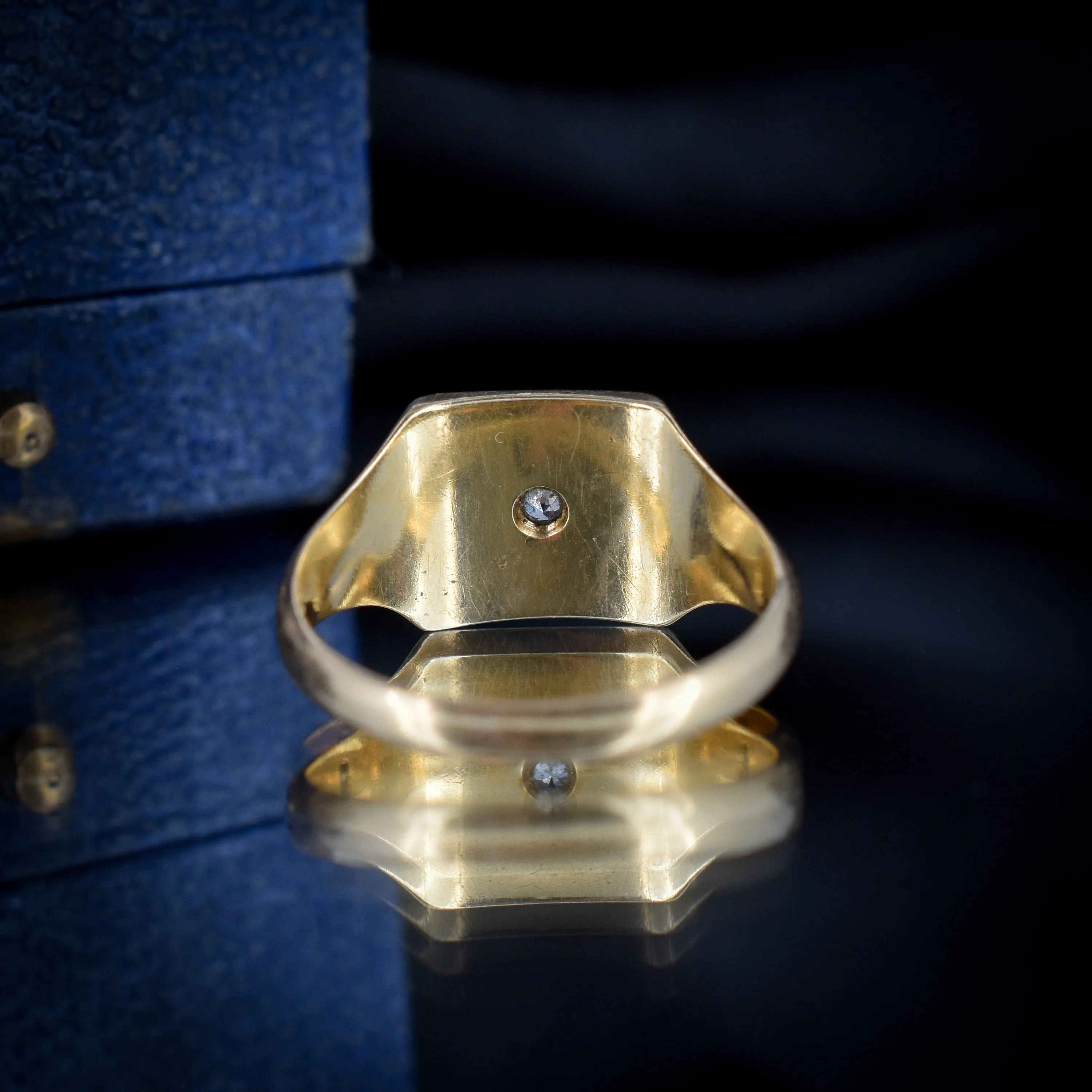 Vintage Diamond Square 18ct Yellow Gold Signet Ring | Dated 1940
