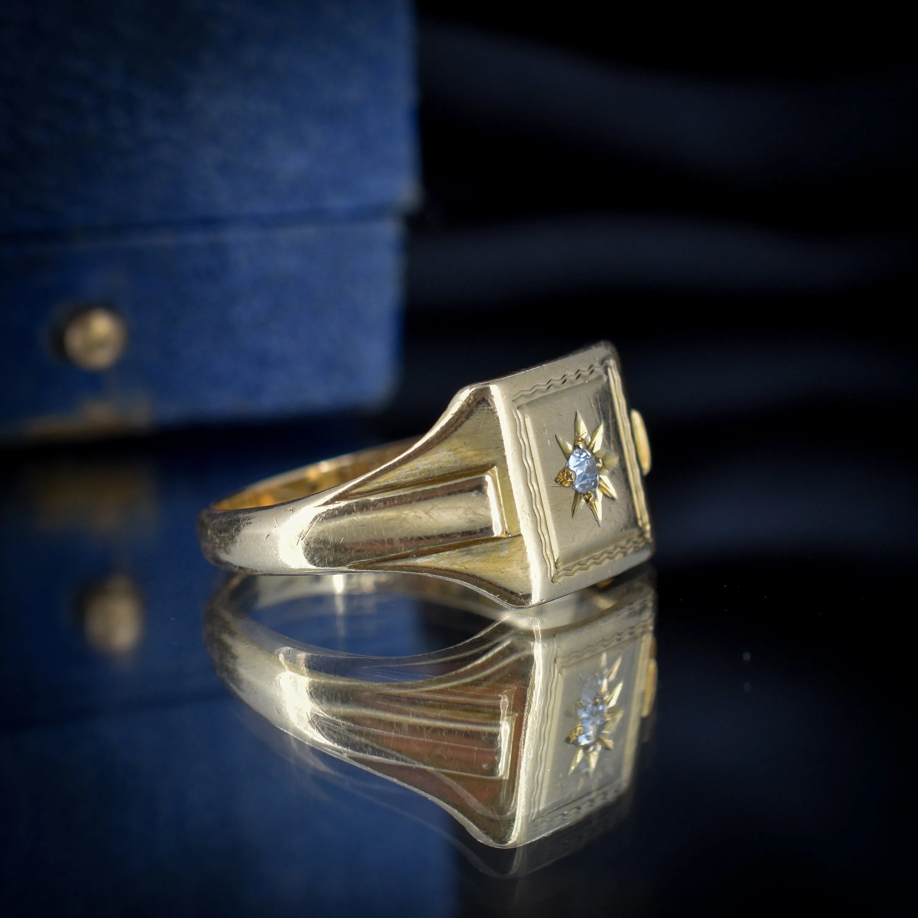 Vintage Diamond Square 18ct Yellow Gold Signet Ring | Dated 1940